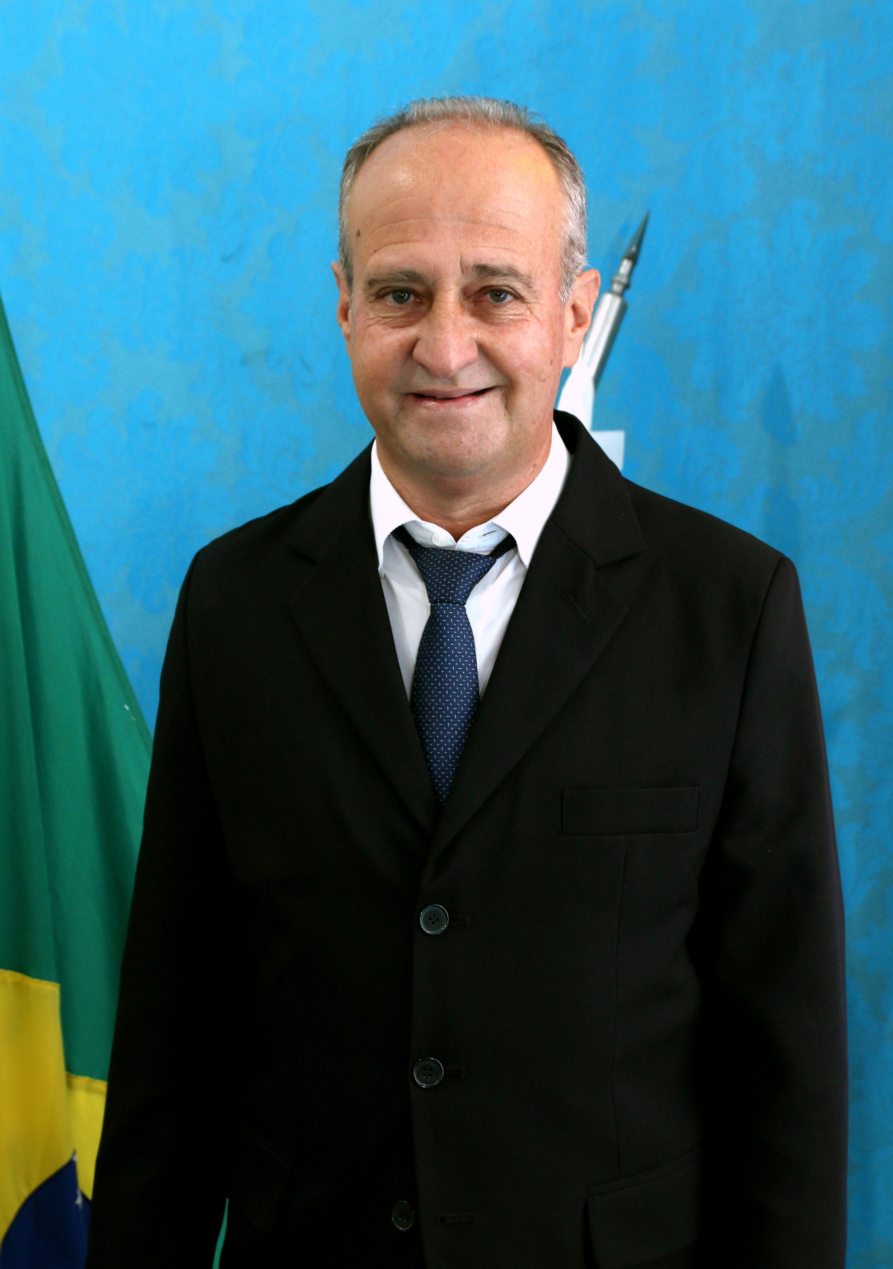 SILVIO ROBERTO TRINDADE